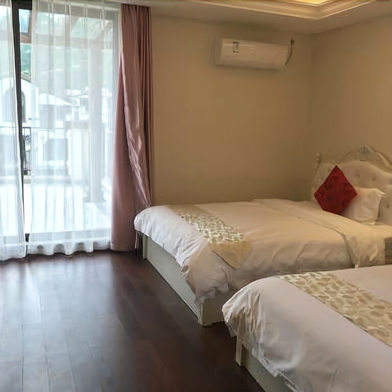 Хойчжоу: Nankunshan Sixiangjia Hot Spring Villa Apartment