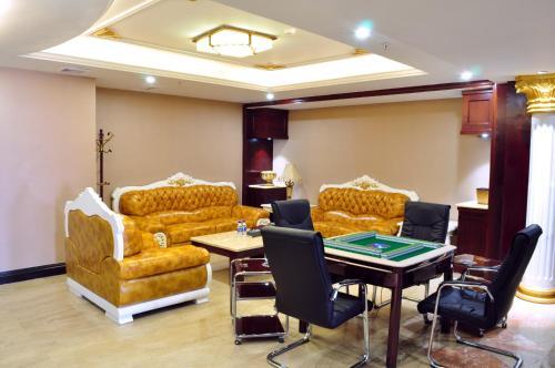 Хейан: Xianglong Hotel