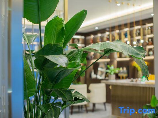 Наньтун: EZZI Hotel (Nantong Haohe Scenic Area Haierxiang Subway Station)