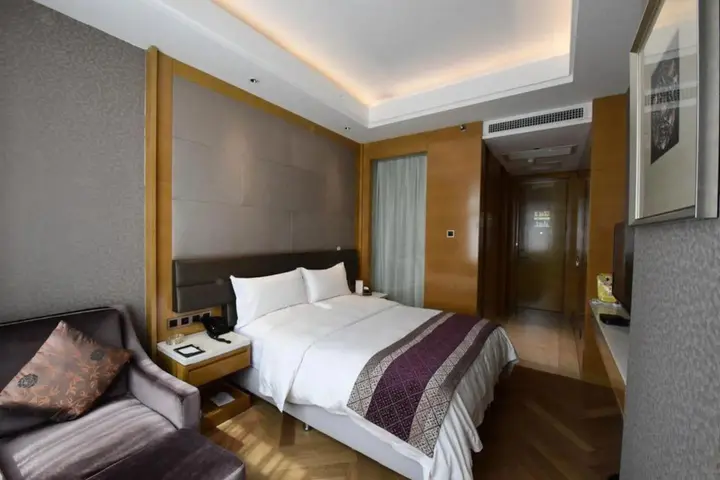 Цзиньчжун: Licheng Ruixuan Hotel (Lingshi Xinjian East Street)