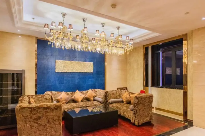 Цзиньчжун: Licheng Ruixuan Hotel (Lingshi Xinjian East Street)