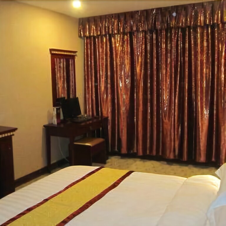 Цзеян: Jin Huang Ming Ting Hotel