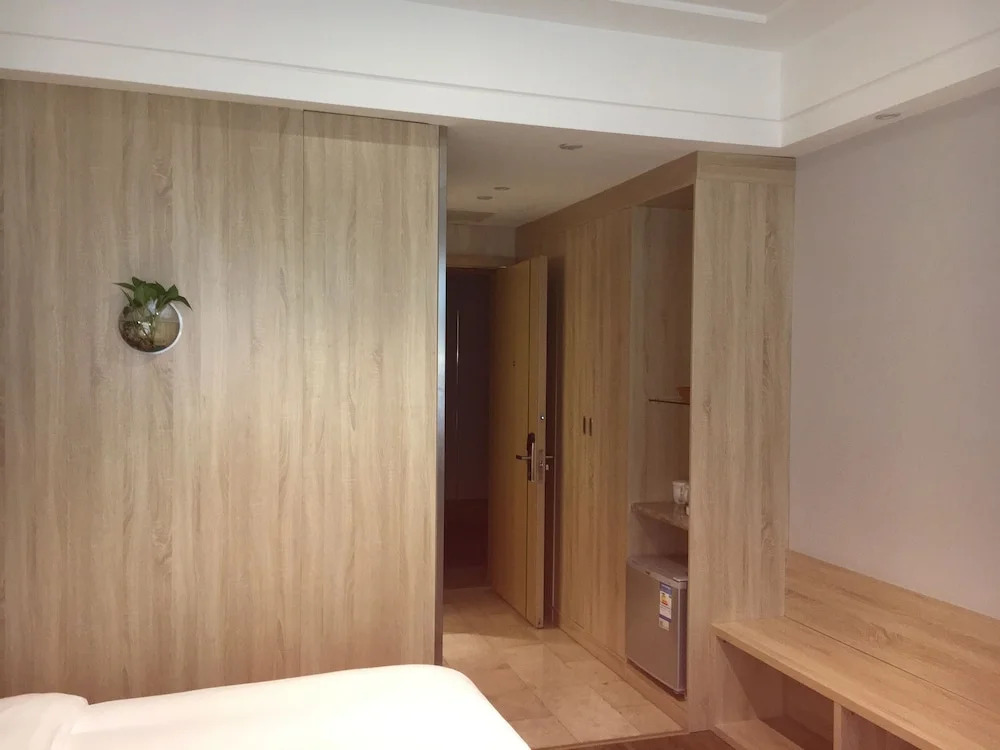 Наньтун: IBIS Styles NT Shimao Plz.