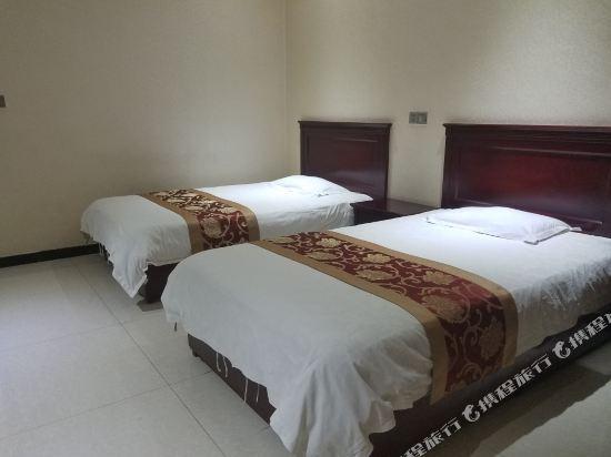 Яньань: Yingbin Business Hotel