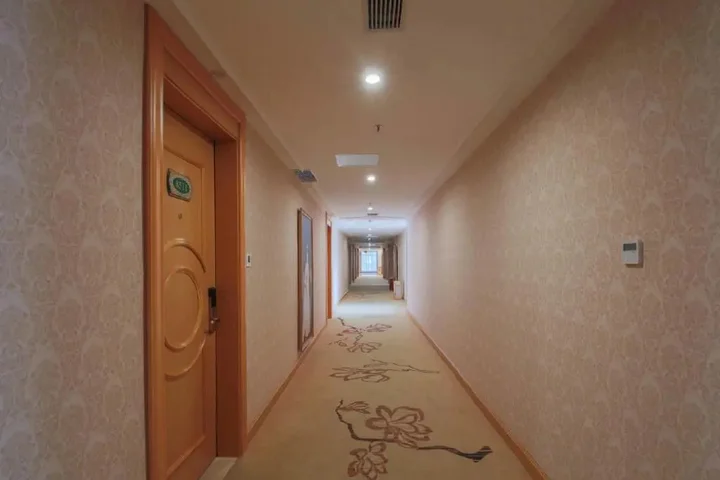 Дунгуань: 维也纳酒店(东莞大朗店)