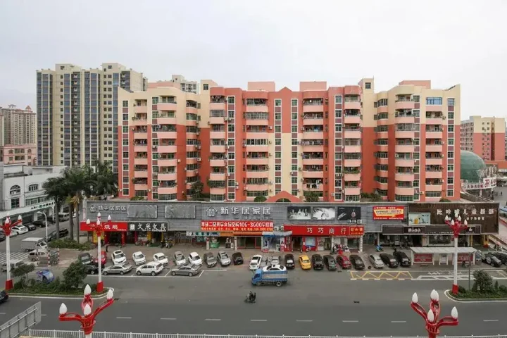 Дунгуань: 维也纳酒店(东莞大朗店)