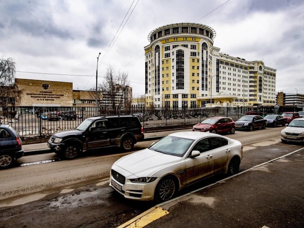 Москва: Апартаменты, ул. Островитянова, 5, к. 1