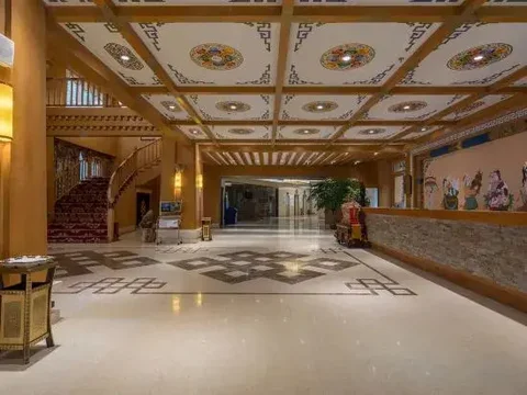 Шангри-Ла: Balagezong Tibetan Ecological Hotel