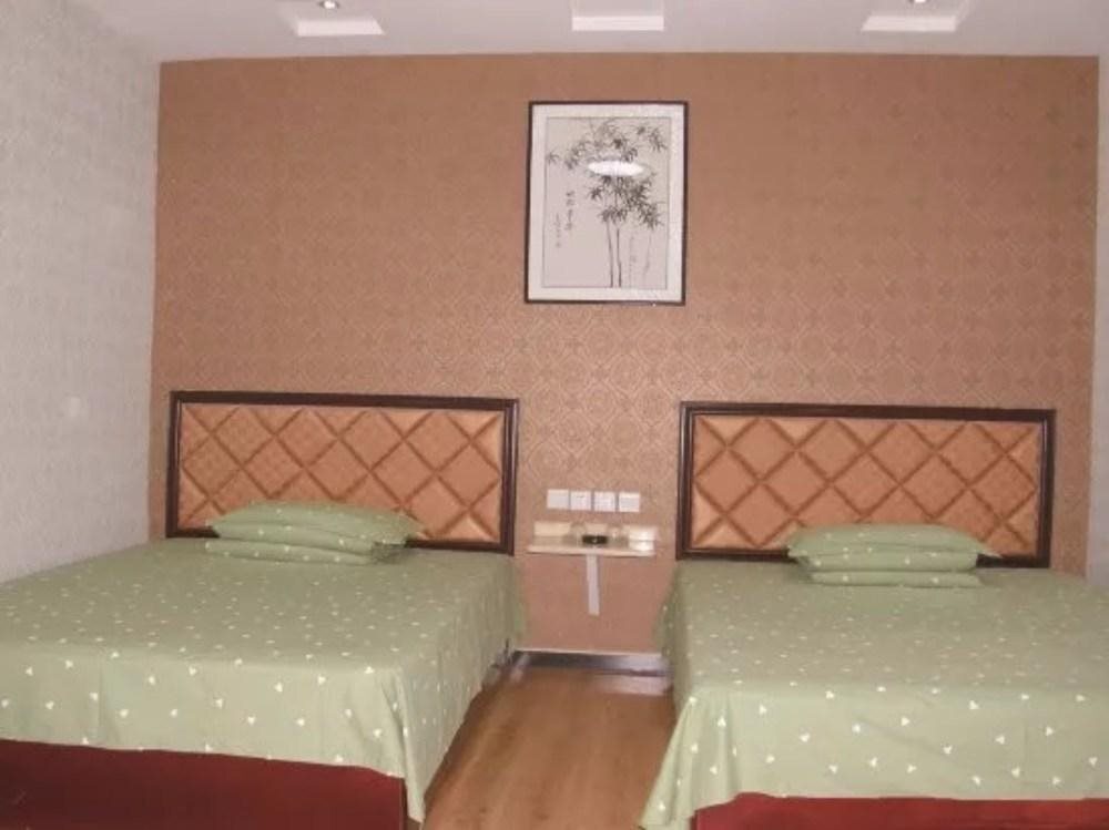 Цзинин: Boya Business Hotel