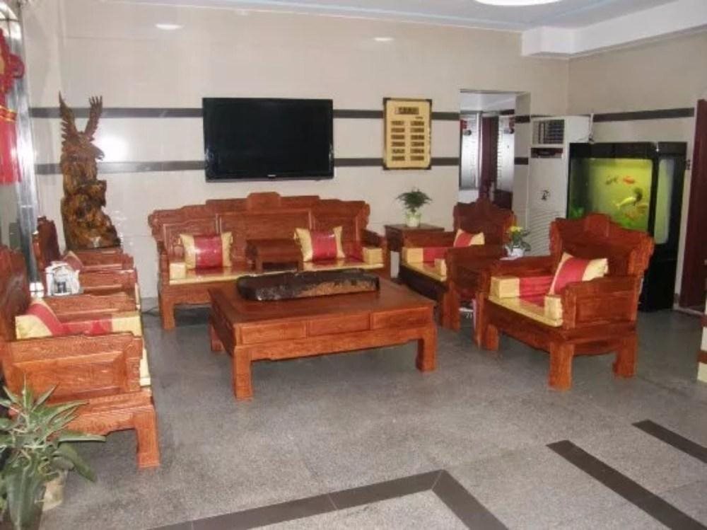 Цзинин: Boya Business Hotel