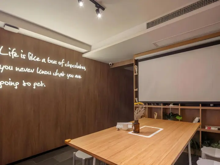 Шанхай: Iforest Hostel (The Bund, Dashijie Metro Station)