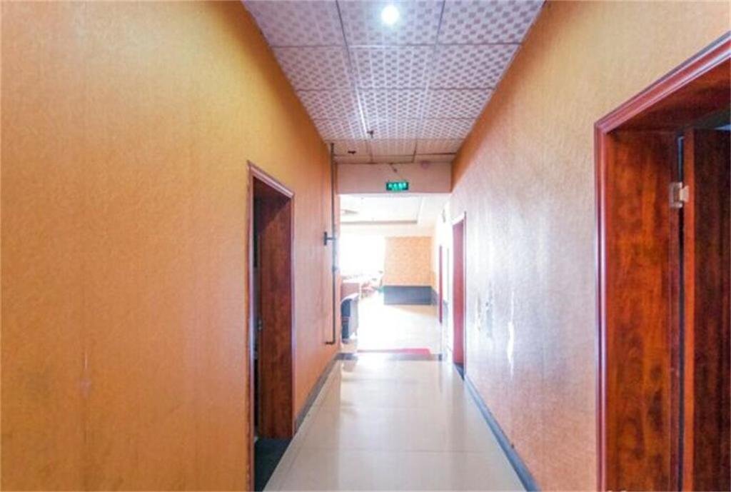 Ибинь: Yibin Meilun Business Hotel