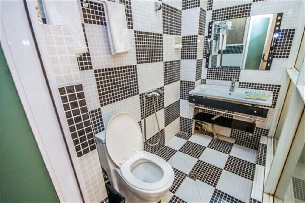 Ибинь: Yibin Meilun Business Hotel