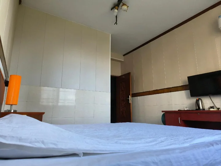 Шанграо: Lvjing Hotel