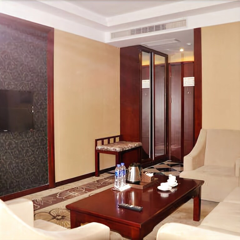 Чжэнчжоу: Bowen Jiayi Hotel