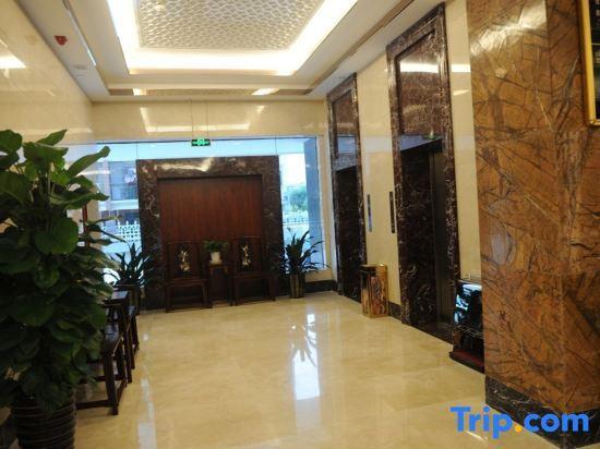 Наньнин: Nanning Zhaohe Hotel