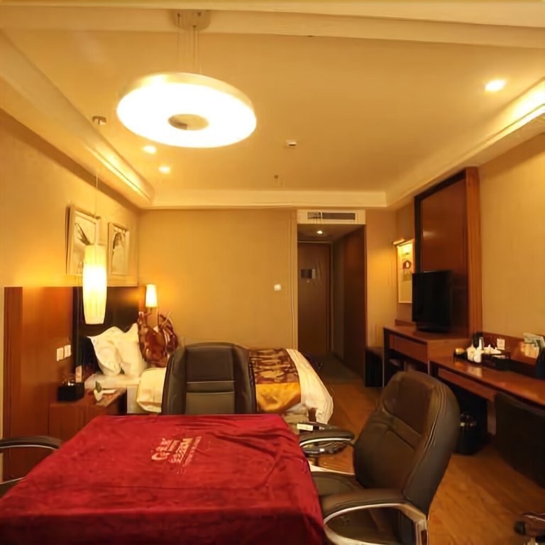 Инкоу: Gold Gulf Hotel