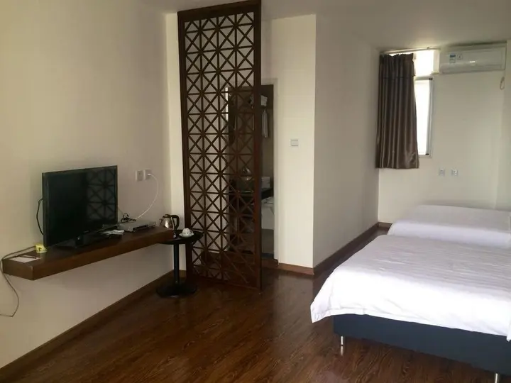 Сичан: Xichang Banshantang Inn
