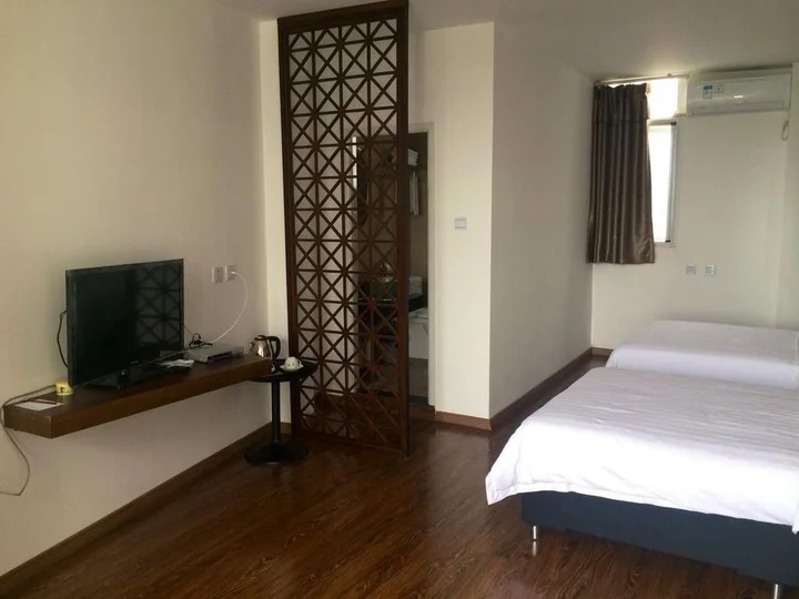 Сичан: Xichang Banshantang Inn