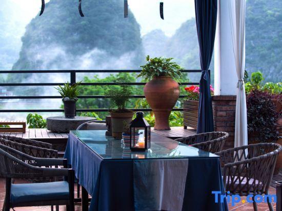 Синъи: Fengxi Inn