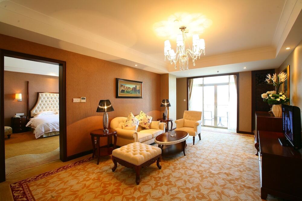 Аньцин: Anqing Country Garden Phoenix Hotel