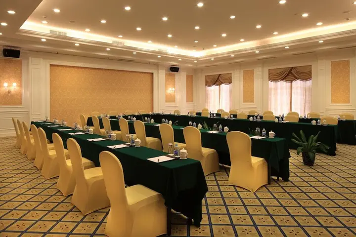 Аньцин: Anqing Country Garden Phoenix Hotel
