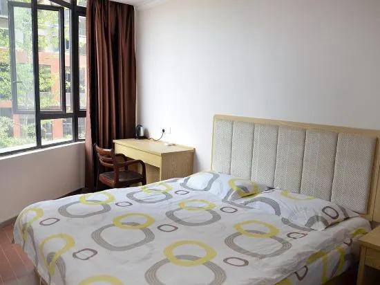 Ухань: Dreamer E-Sports Hotel (South-Central University for Nationalities)