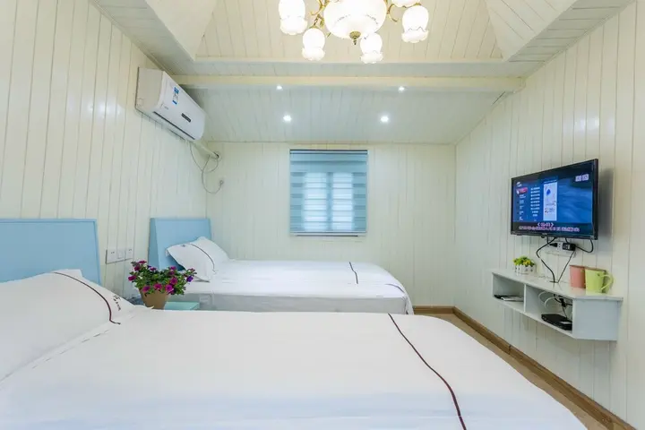 Цзясинь: Wu Town Sijing Bieyuan Boutique Hostel