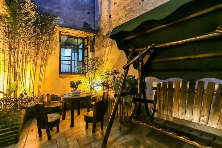 Цзясинь: Wu Town Sijing Bieyuan Boutique Hostel