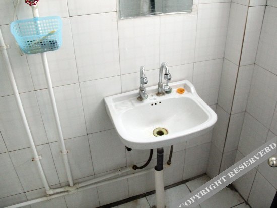 Кайфын: Shandong Hostel