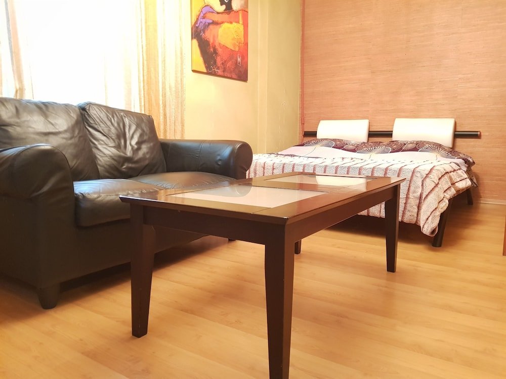 Москва: Апартаменты «Делюкс на Академической»