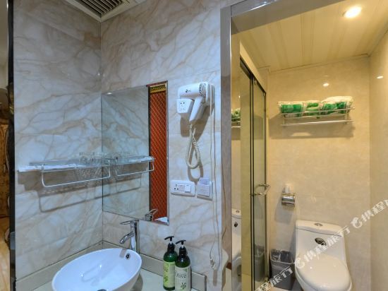 Лишуй: Glasgow Business Hotel