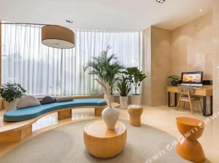 Сюйчжоу: Deep Sleep Hotel (Xuzhou High-Speed Railway Station Front Square Zhenxing Avenue)
