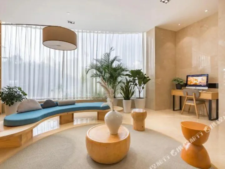 Сюйчжоу: Deep Sleep Hotel (Xuzhou High-Speed Railway Station Front Square Zhenxing Avenue)