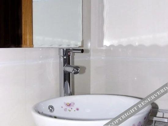 Цзясинь: Moshang Huakai Inn