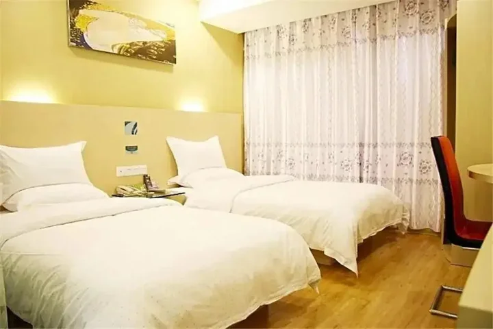 Наньнин: Youcheng Hotel