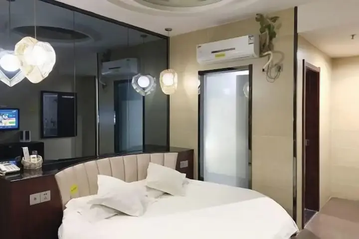 Уху: MOLAN Hotel(Fangte Second Phase Store)