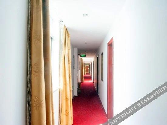 Наньтун: Xiaweiyi Holiday Hotel