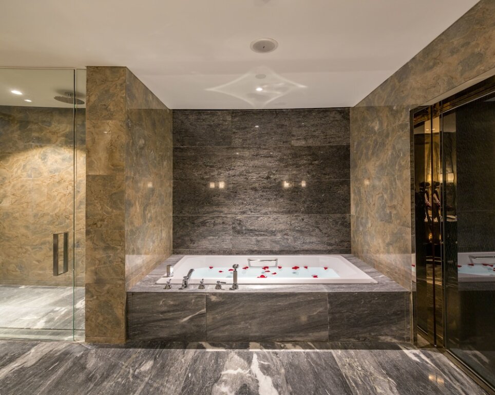Пекин: Grand Bay Hotel Beijing