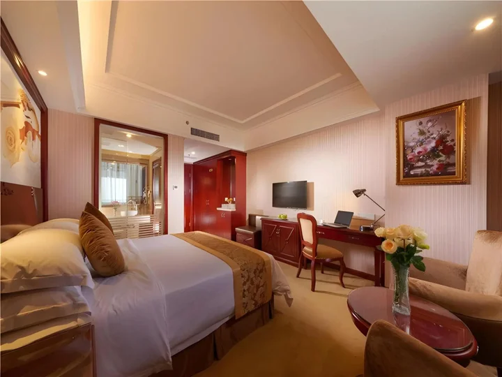 Бэйхай: Beihai Yintan Qiaogang Passenger Terminal Park Inn by Radisson