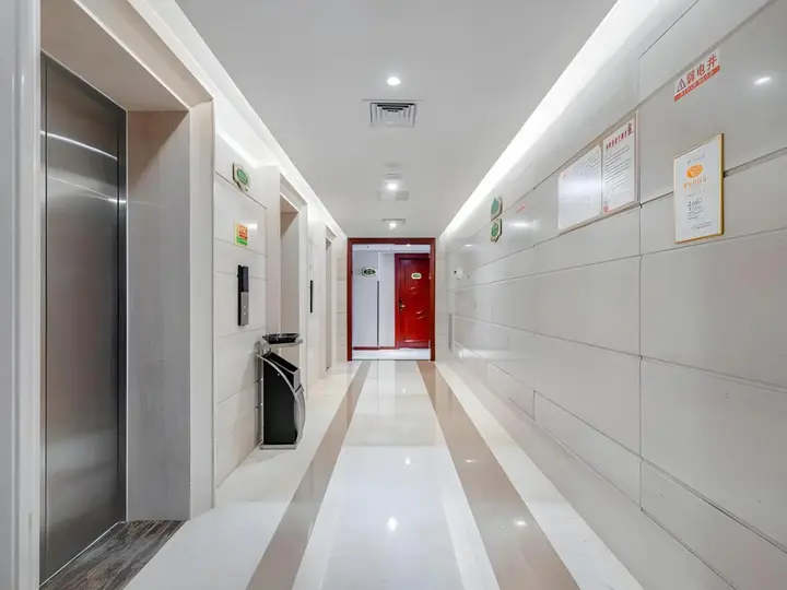Бэйхай: Beihai Yintan Qiaogang Passenger Terminal Park Inn by Radisson