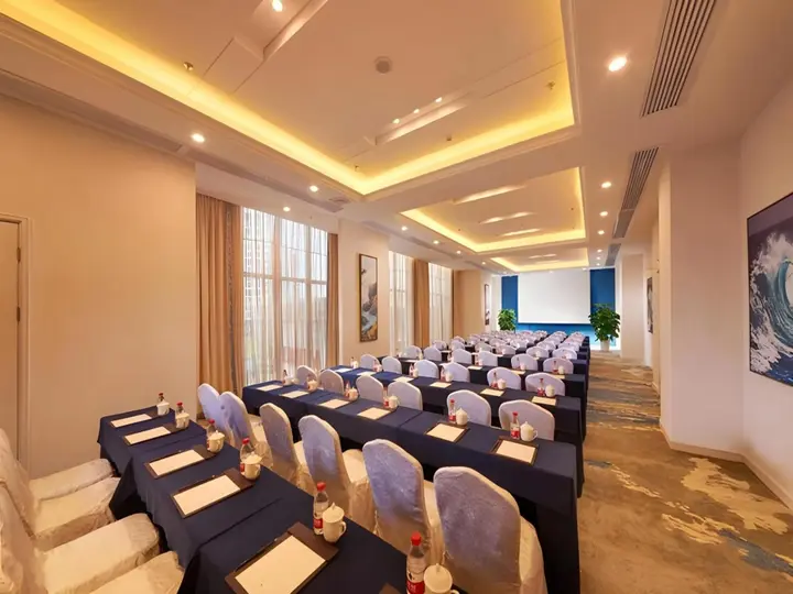 Бэйхай: Beihai Yintan Qiaogang Passenger Terminal Park Inn by Radisson