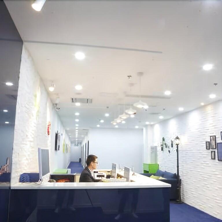 Яньтай: Huayi Hotel (Yantai Yuhuangding South Street)