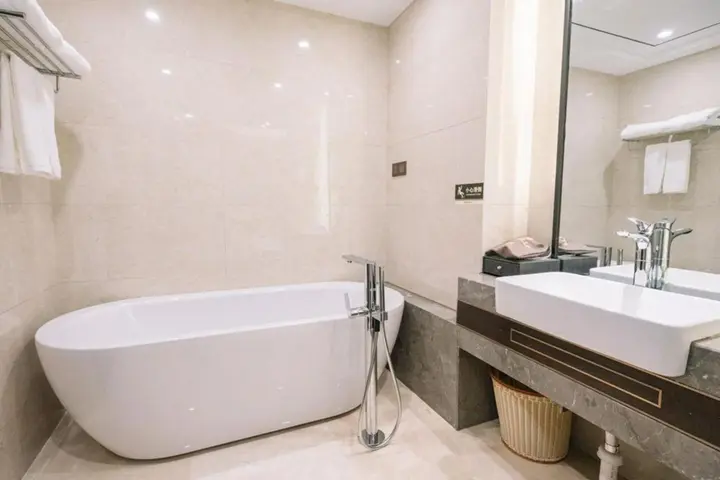 Чэнду: Chengdu Dazhou Hotel