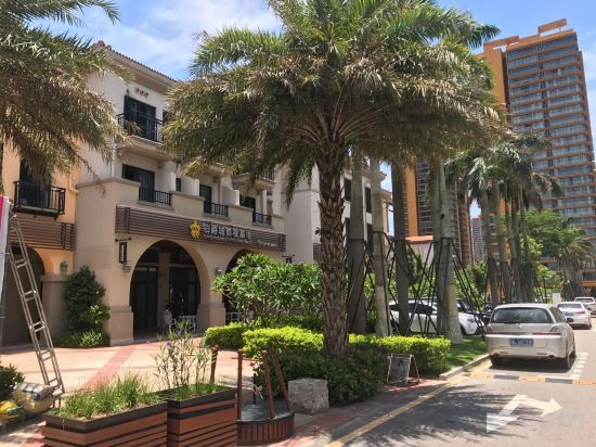 Хойчжоу: Yilisha Haiyu Holiday Hotel  Huidong Vanke Shuangyuewan