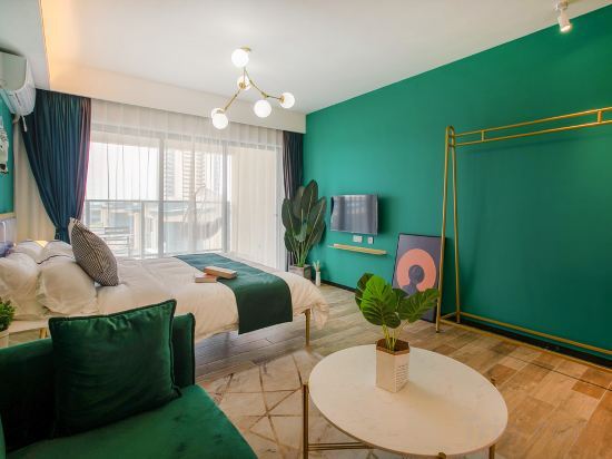 Хойчжоу: Yilisha Haiyu Holiday Hotel  Huidong Vanke Shuangyuewan