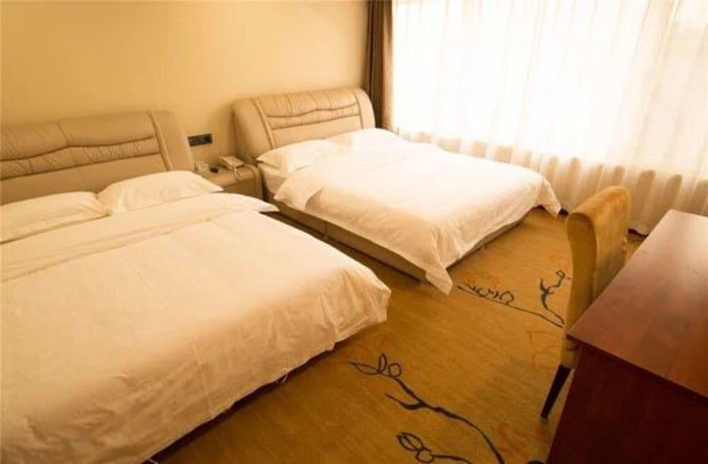 Шэньян: Shenyang Astronomy Hotel