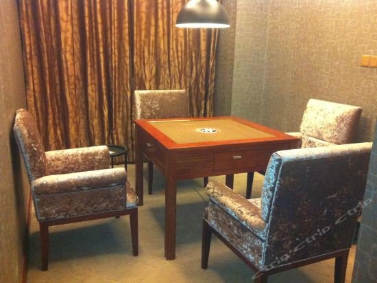 Лунъянь: Hakka Tulou Prince Hotel Longyan