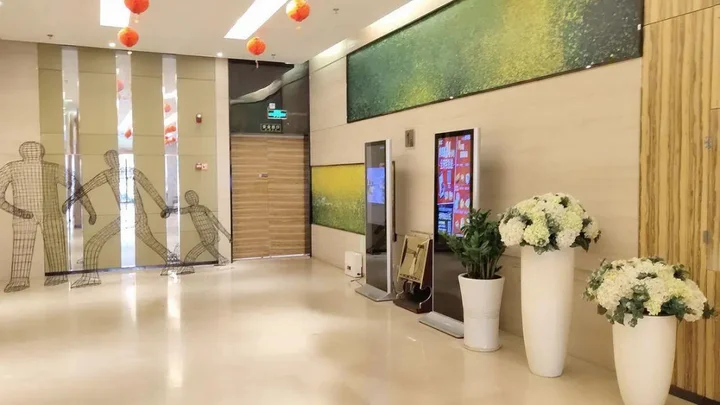 Циньчжоу: Hecheng Hotel