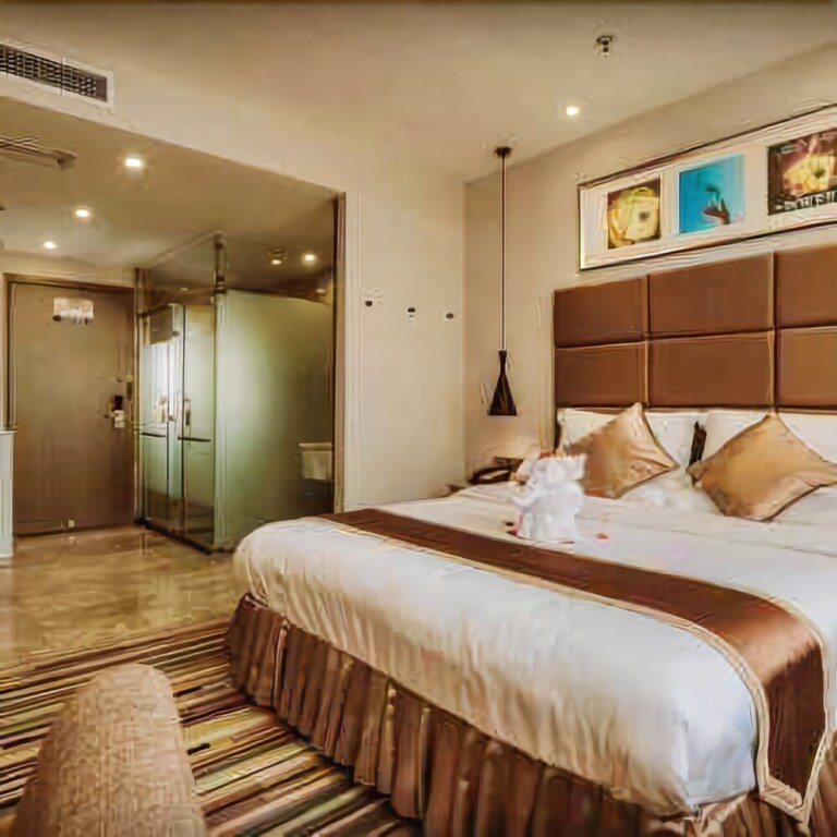 Чунцин: Eucalyptus Forest Movie Theme Hotel (Chongqing Jiangbei International Airport)